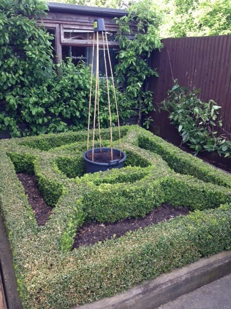 ../fg-gardens14/Clifton 2014 Parterre.JPG